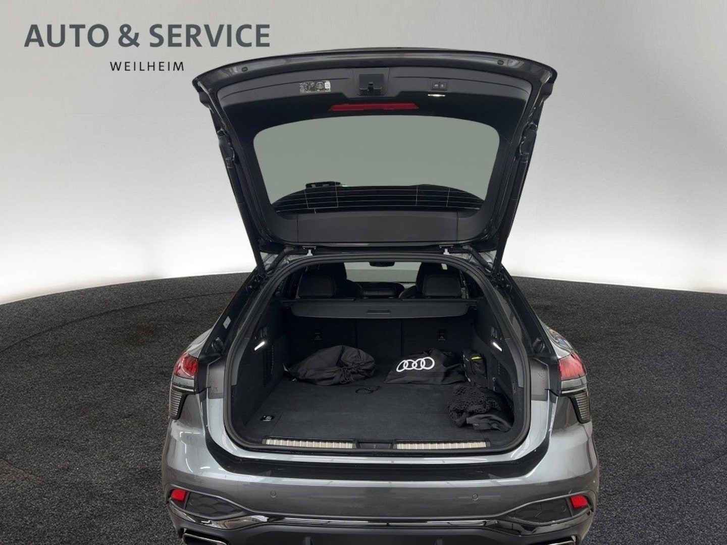 Bild über Audi A6 Avant e-hybrid edition one e-hybrid quattro 270 kWS tronic - für weitere Informationen kontaktieren Sie den Audi Partner