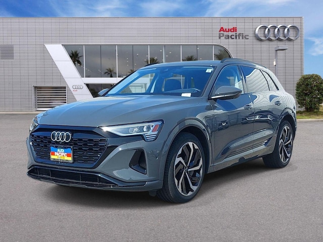 2024 Audi Q8 e-tron