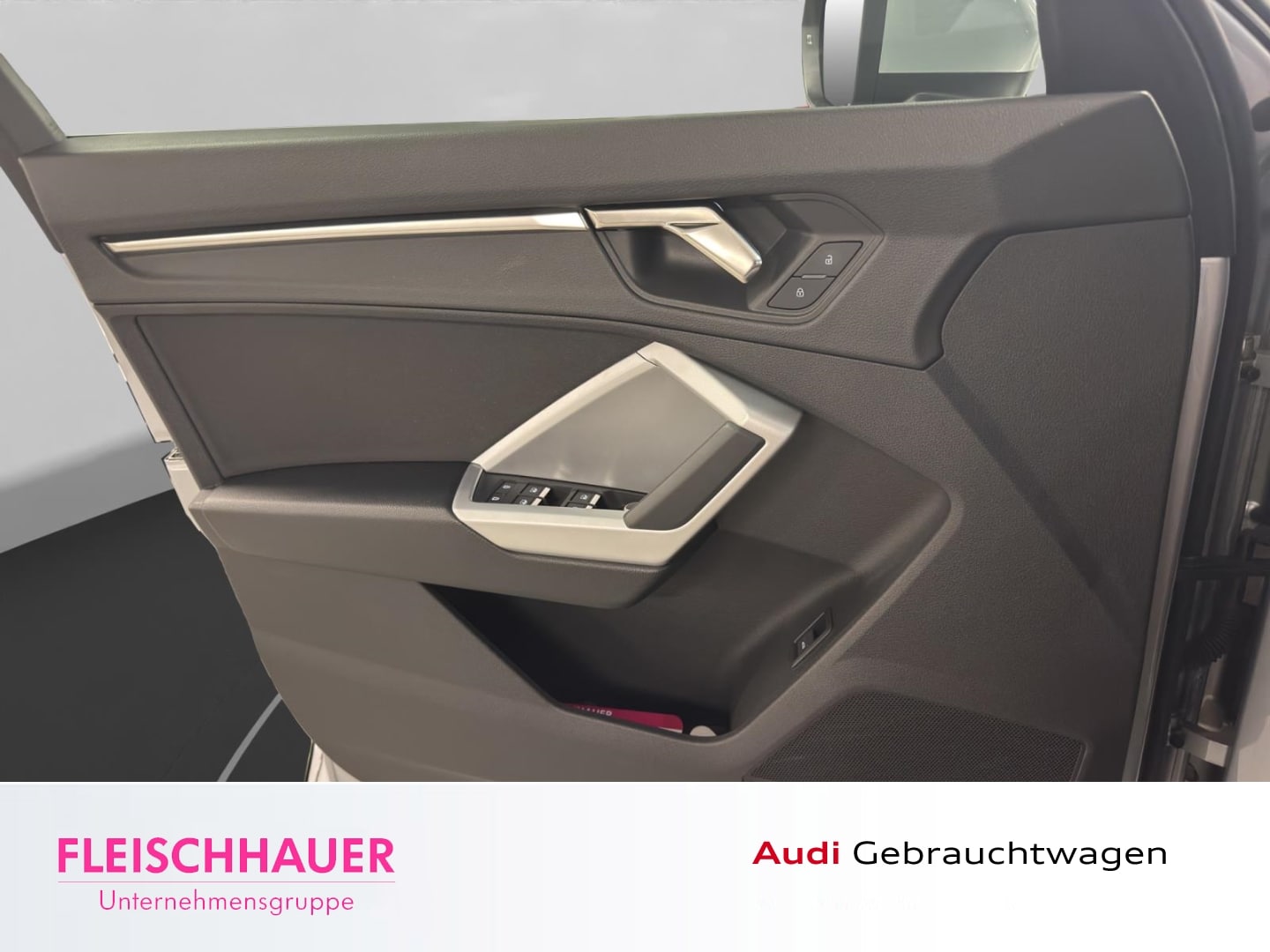 Bild über Audi Q3 Sportback 35 TFSI S tronic - für weitere Informationen kontaktieren Sie den Audi Partner