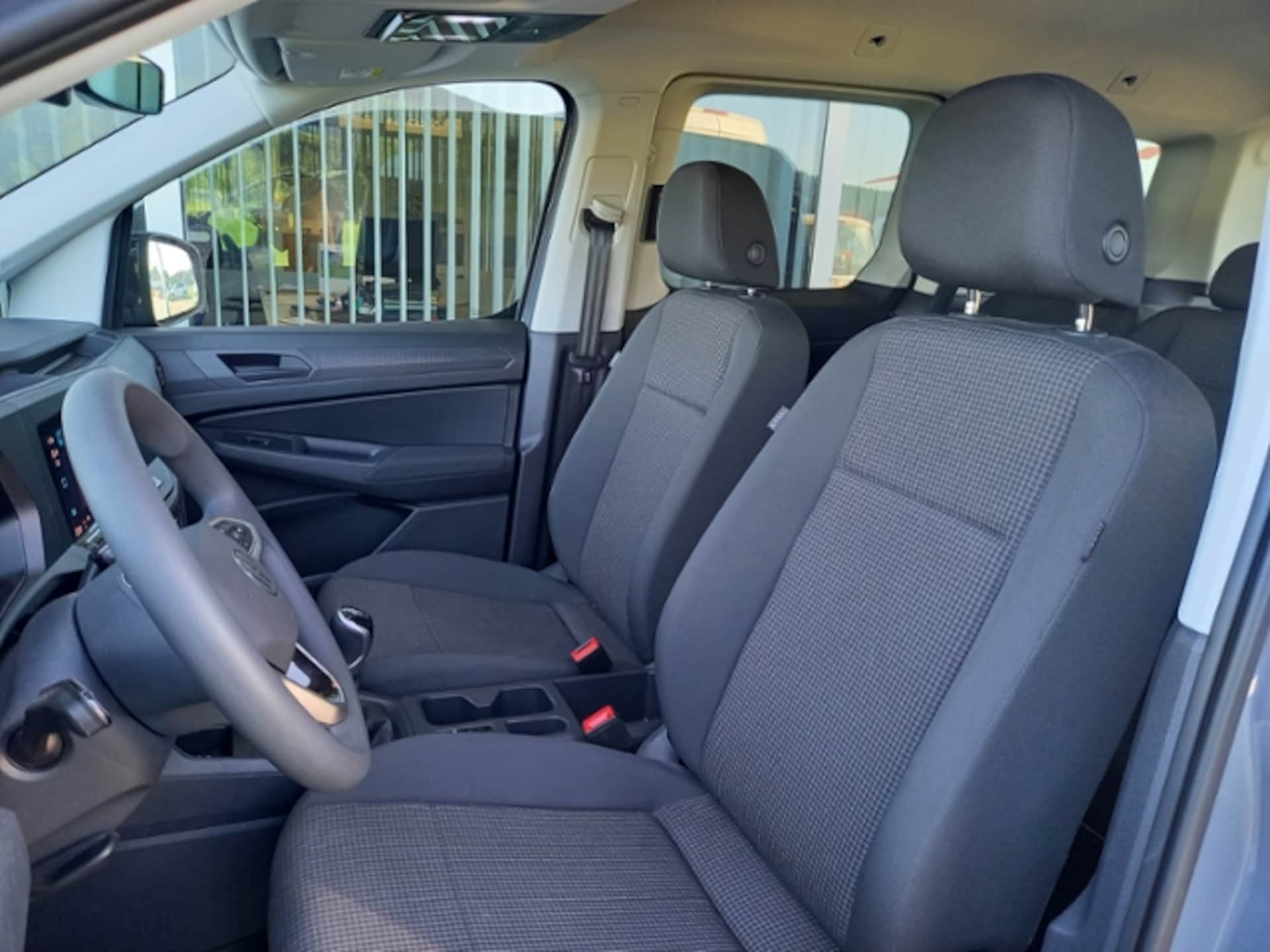 Volkswagen Caddy Basis-Modell