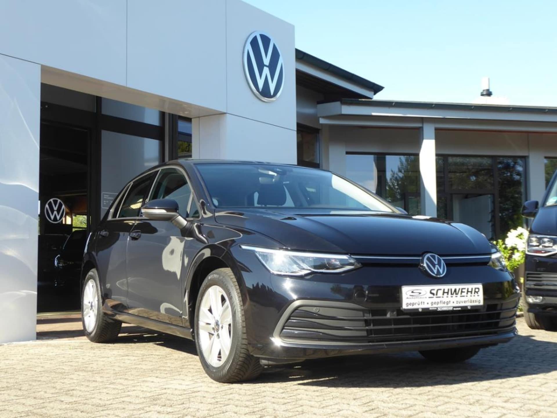 Volkswagen Golf Life