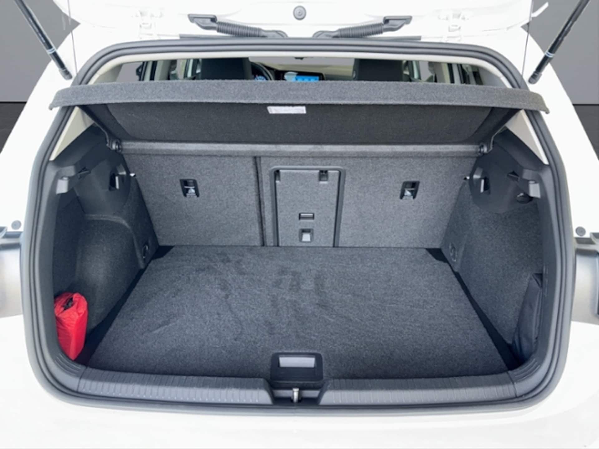 Volkswagen Golf Active
