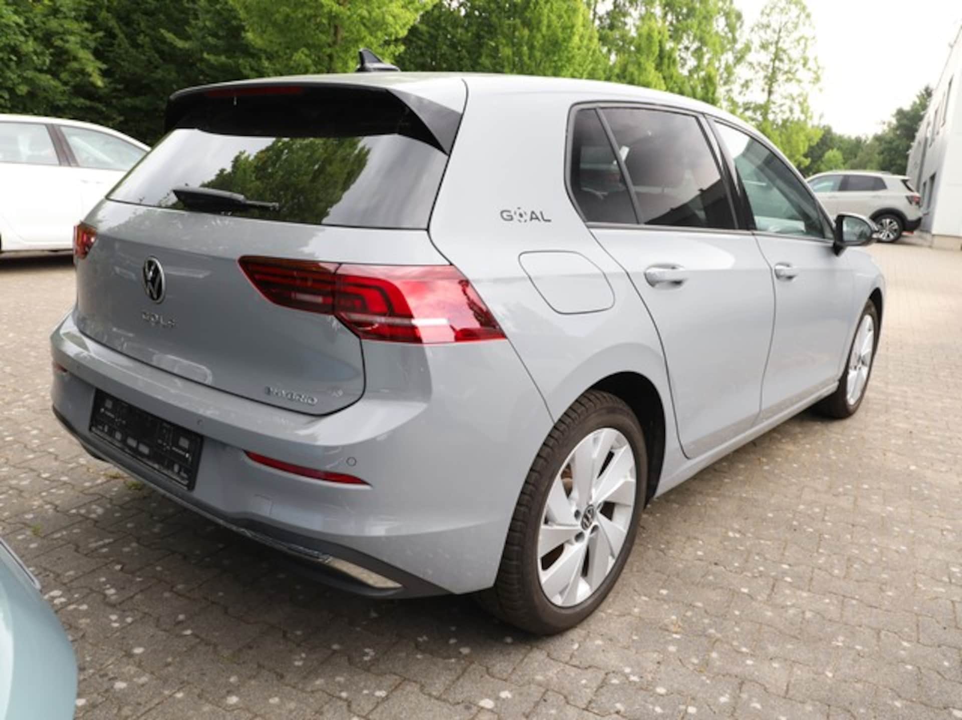 Volkswagen Golf Life