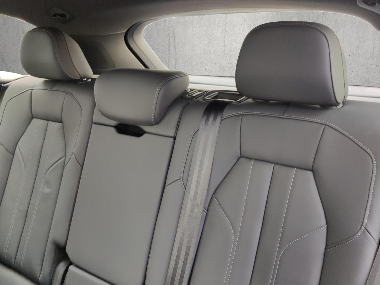 Bild über Audi Q5 SUV TDI quattro 150 kW S tronic - für weitere Informationen kontaktieren Sie den Audi Partner