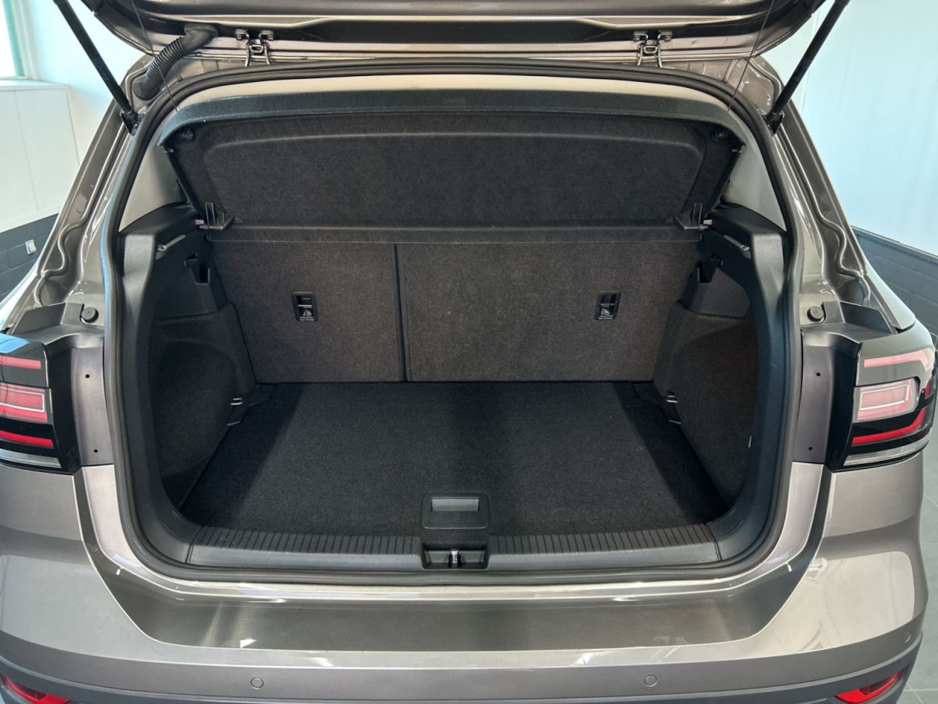 Volkswagen T-Cross United