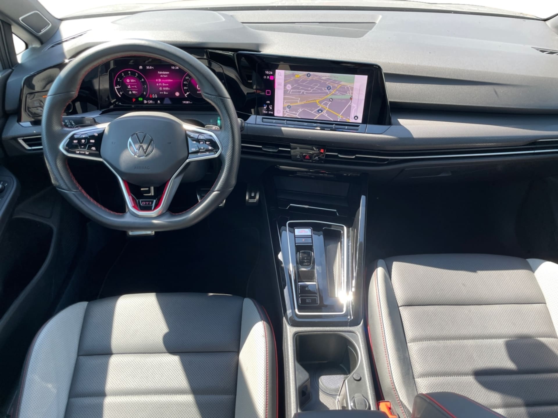 Volkswagen Golf GTI