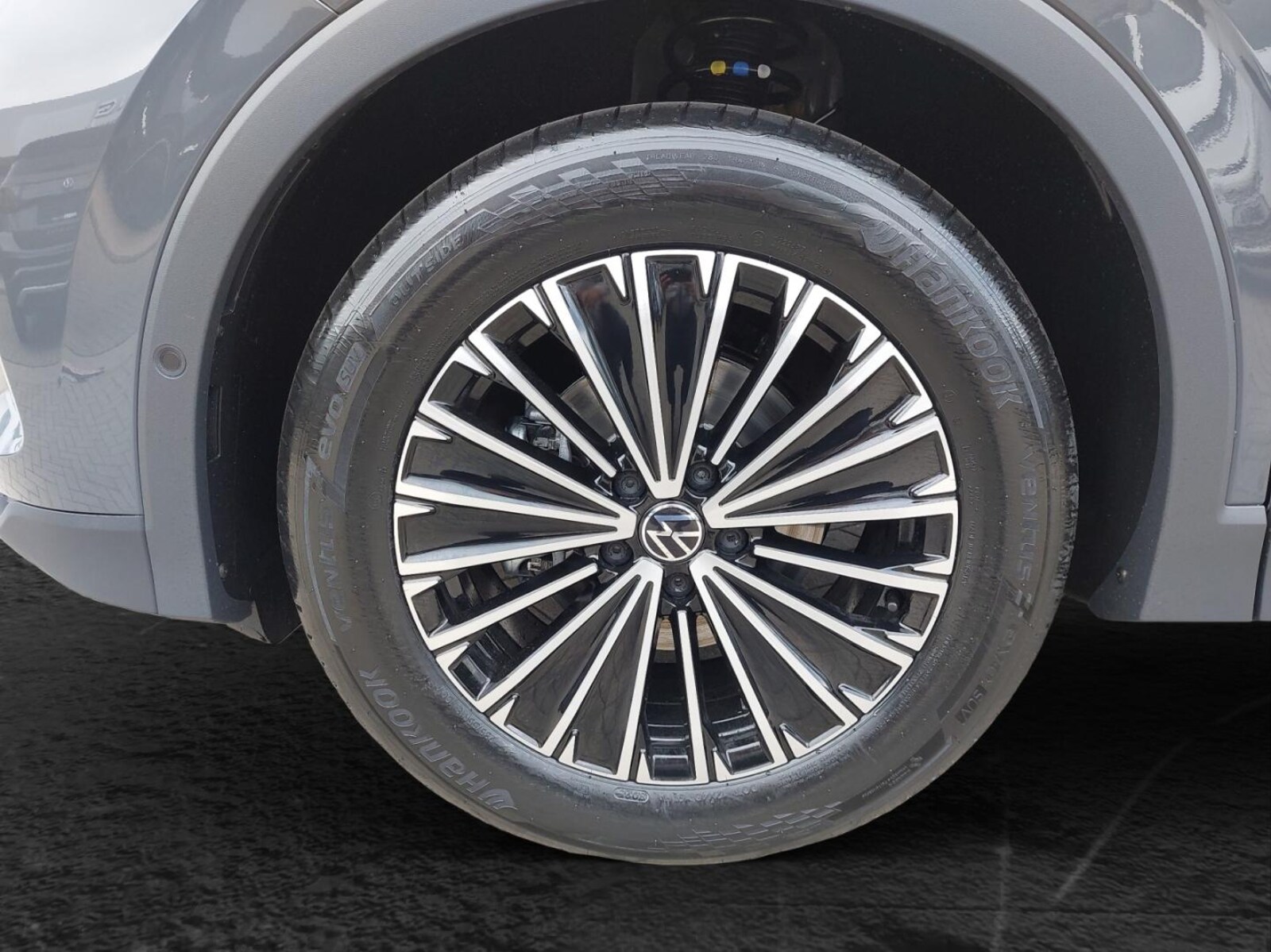 Volkswagen Tiguan – Bild 6