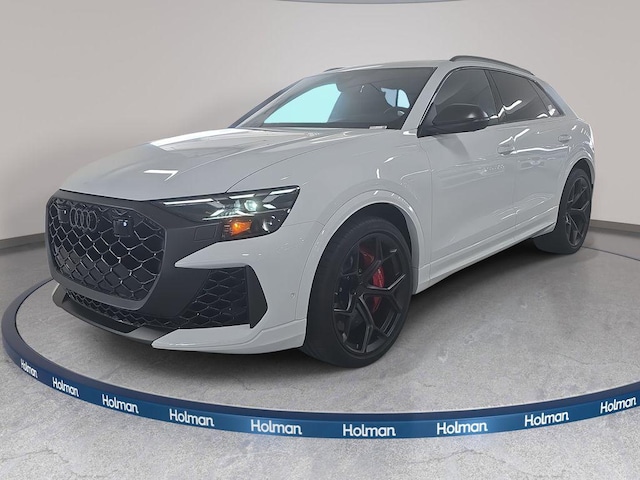 2026 Audi RS Q8 SUV performance