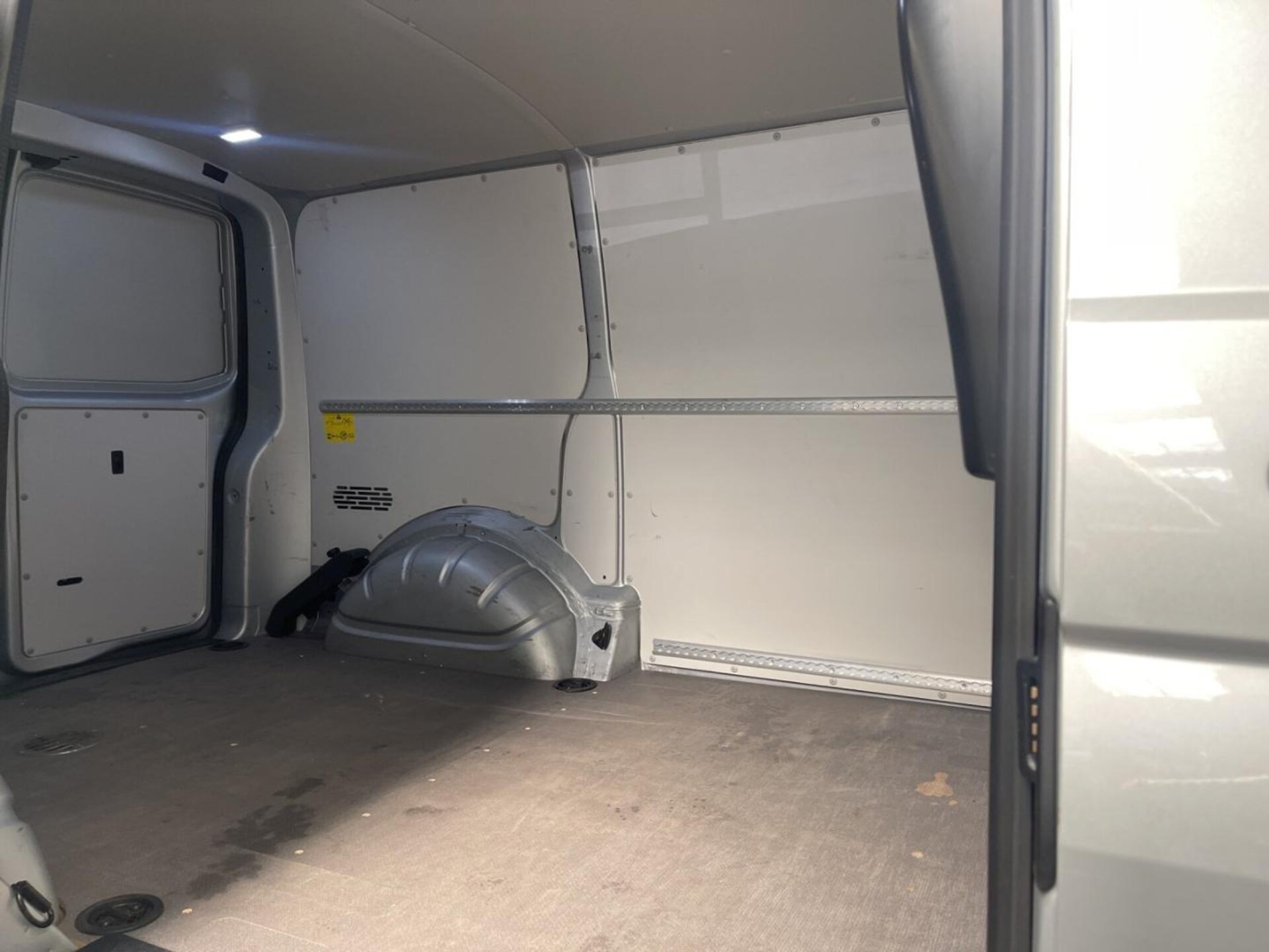 Volkswagen T6.1 Transporter Kasten kurzer Radstand
