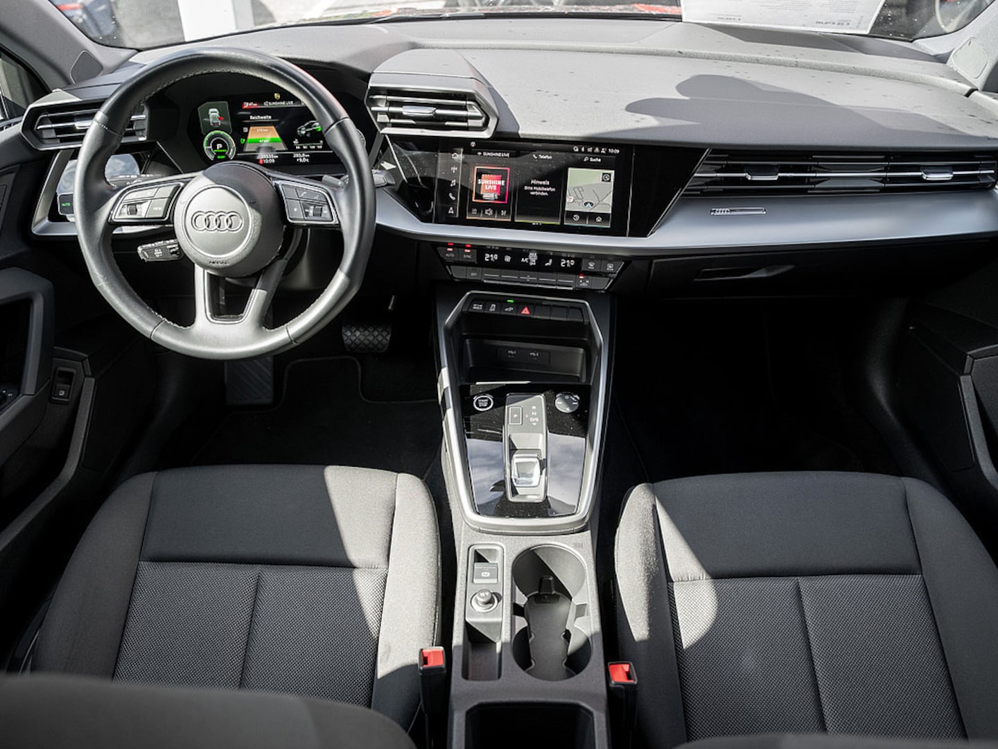 Bild über Audi A3 Sportback TFSI e 40 TFSI e S tronic - für weitere Informationen kontaktieren Sie den Audi Partner