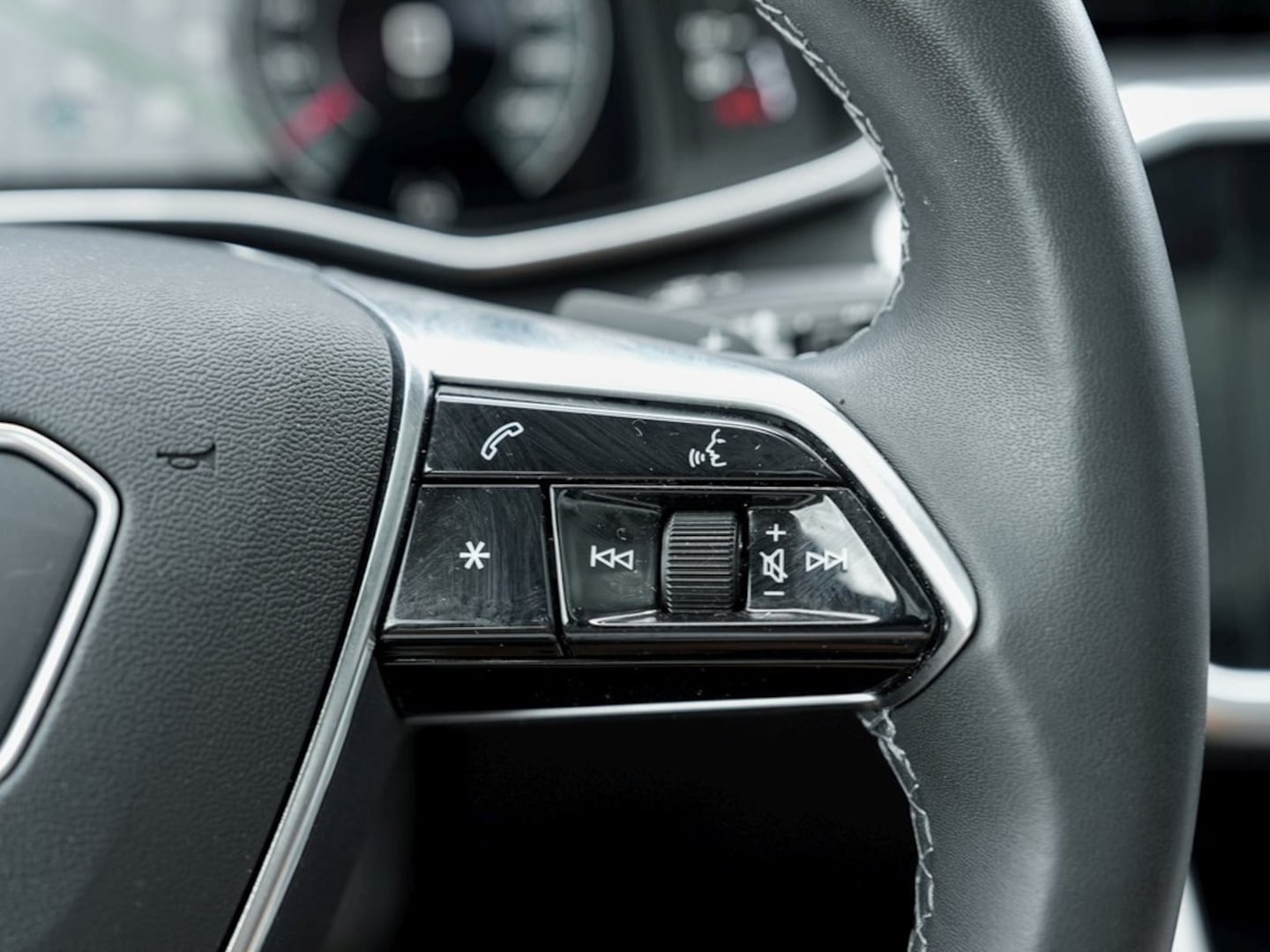 Bild über Audi A6 allroad quattro 55 TDI quattro tiptronic - für weitere Informationen kontaktieren Sie den Audi Partner