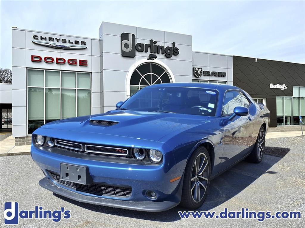2023 Dodge Challenger R/T's photo