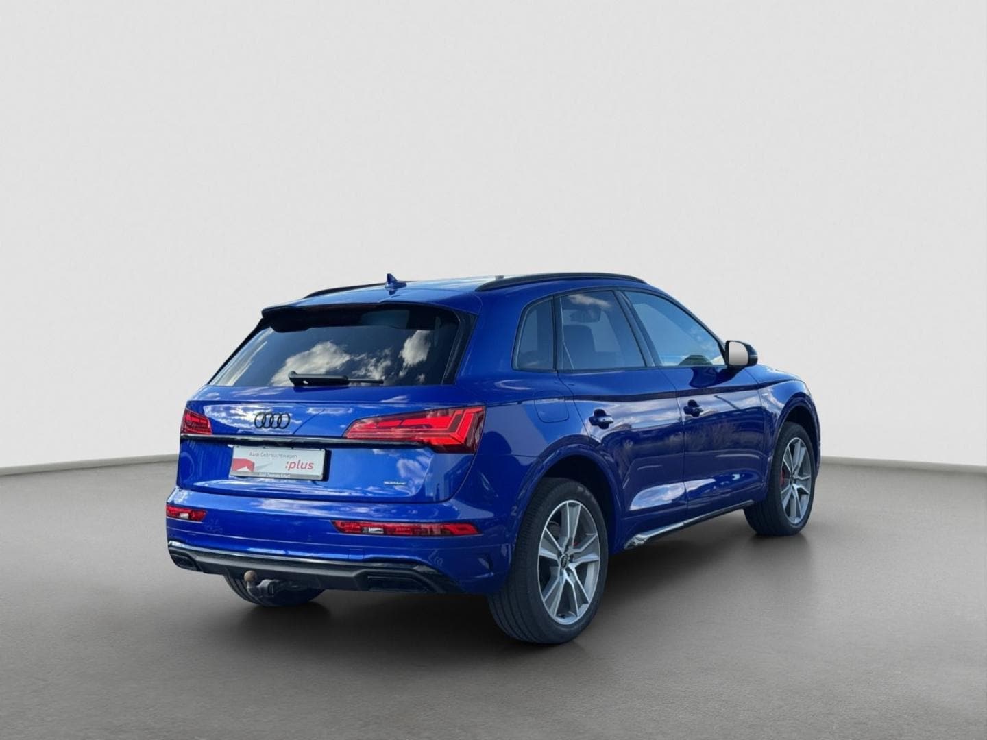 Bild über Audi Q5 TFSI e S line business 55 TFSI e quattro S tronic - für weitere Informationen kontaktieren Sie den Audi Partner
