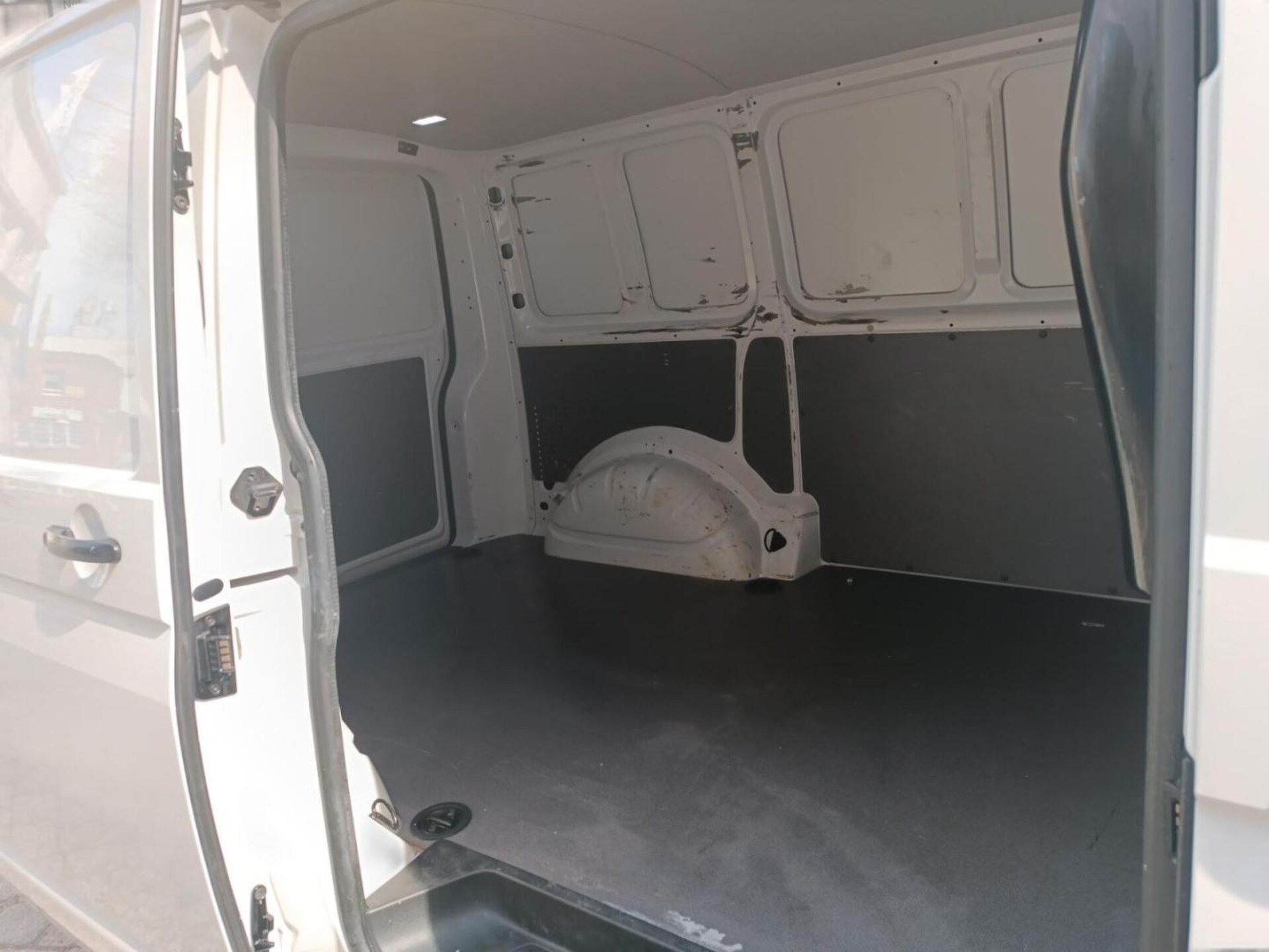Volkswagen T6.1 Transporter Kasten kurzer Radstand