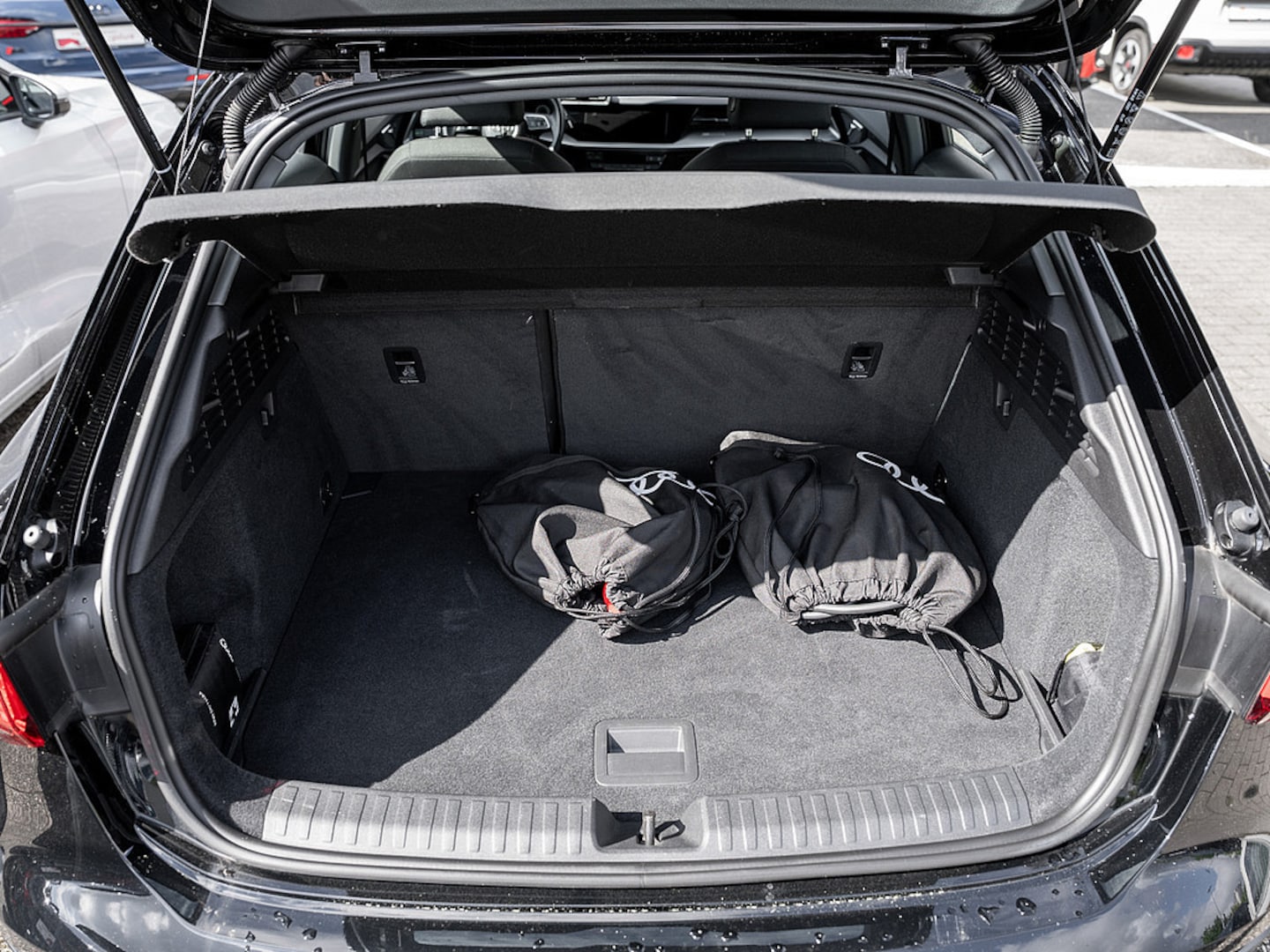 Bild über Audi A3 Sportback TFSI e 40 TFSI e S tronic - für weitere Informationen kontaktieren Sie den Audi Partner