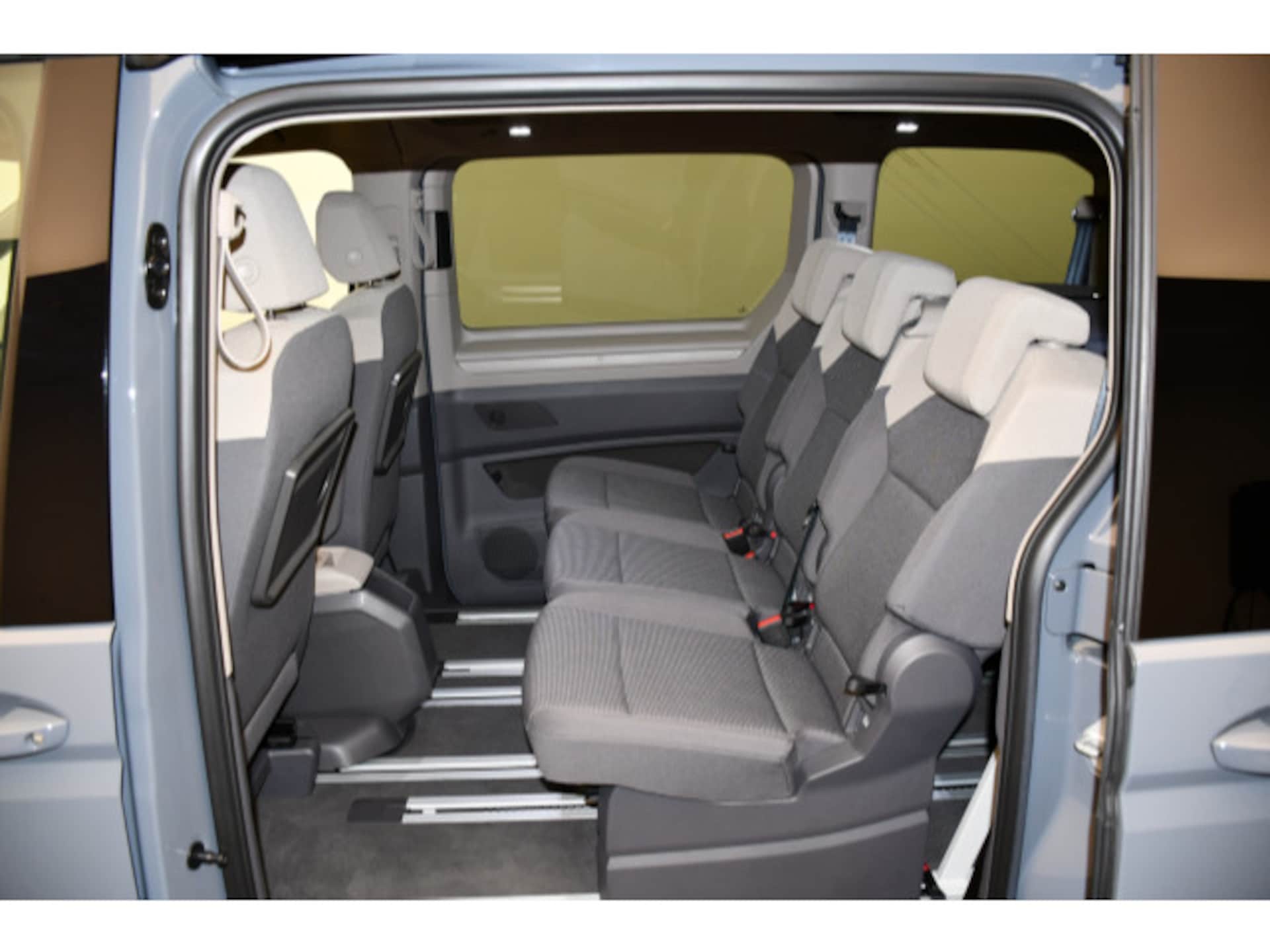 Volkswagen Multivan Basis-Modell