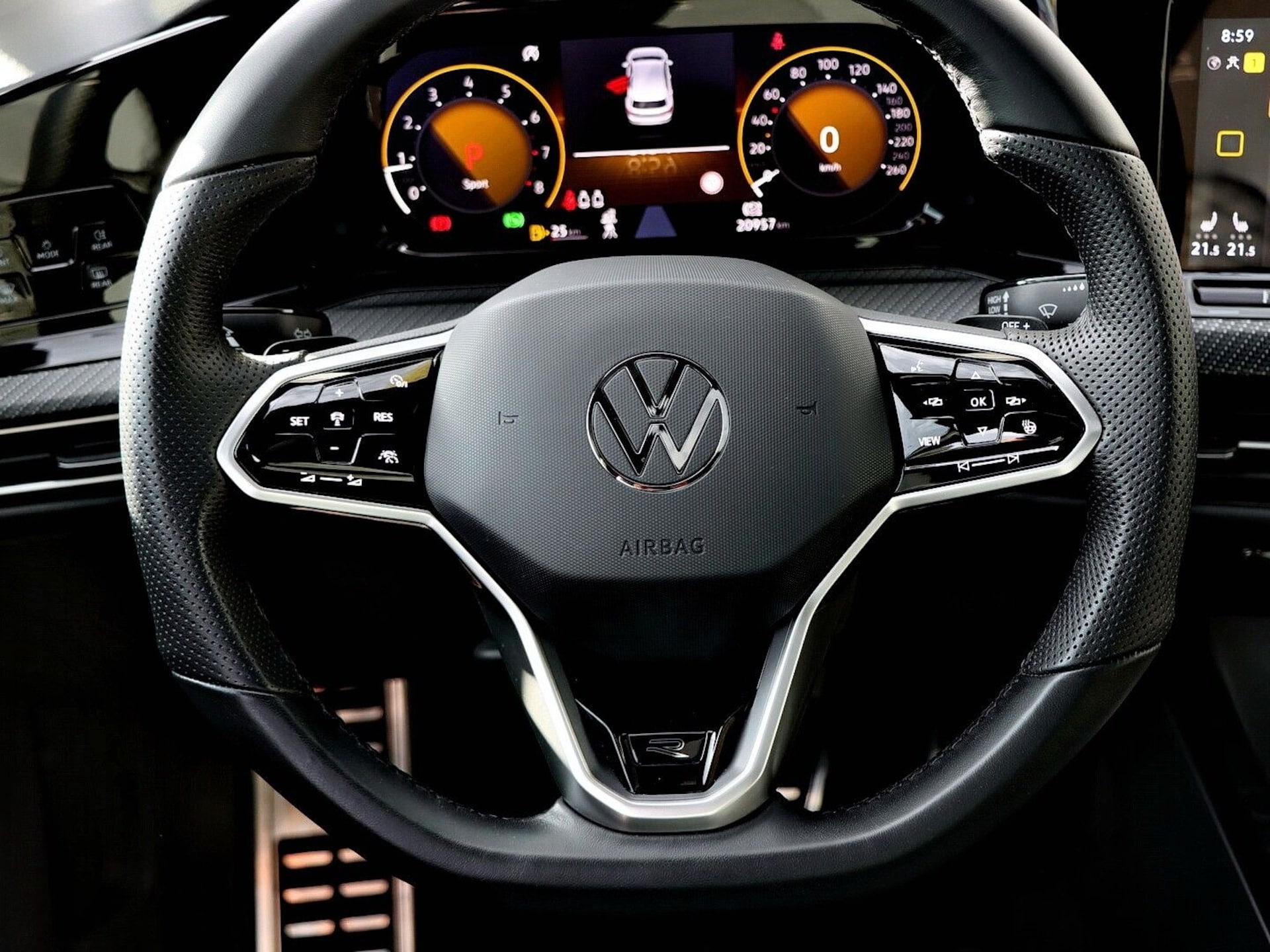 Volkswagen Golf R-Line
