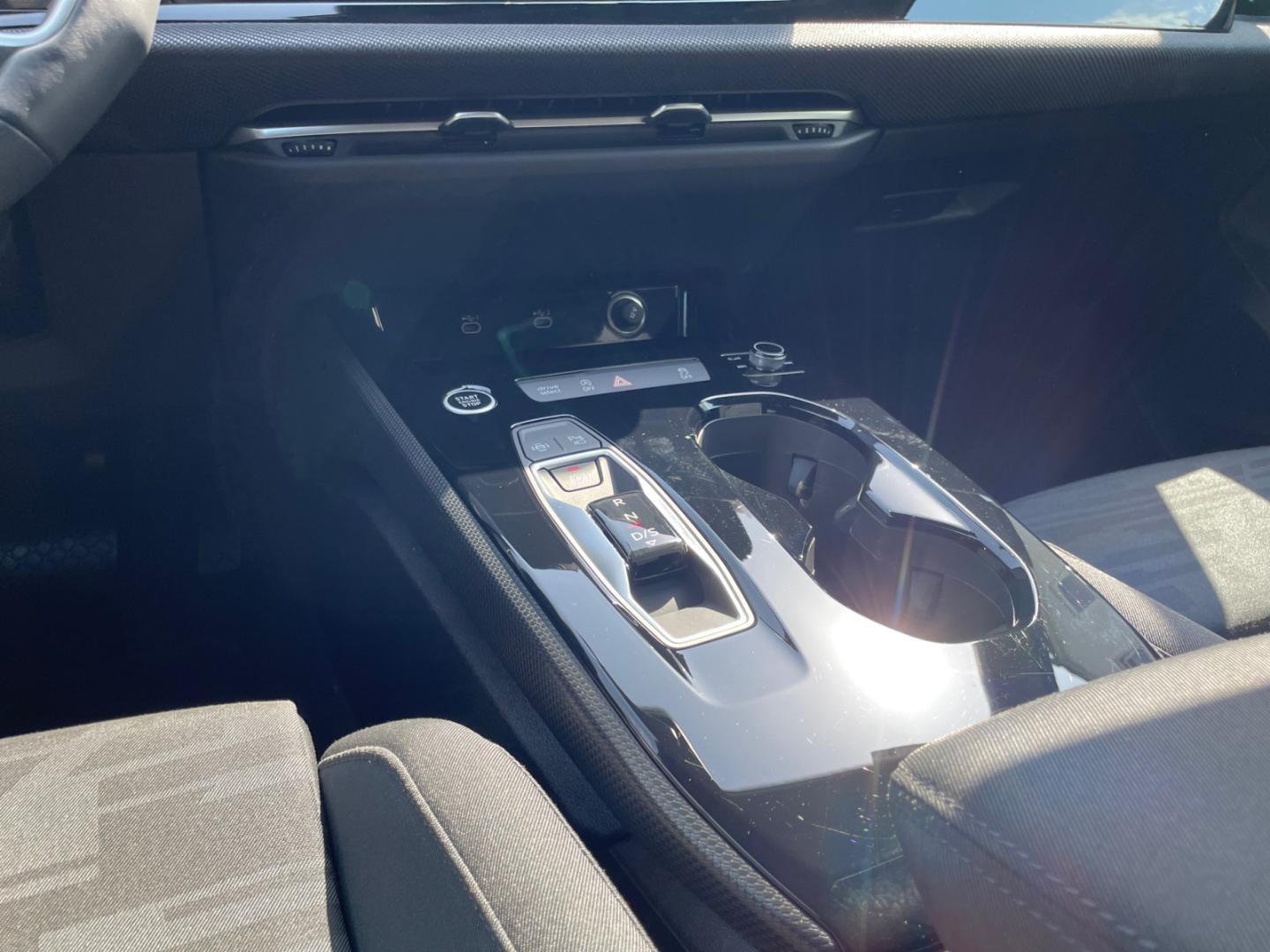 Bild über Audi A5 Limousine TFSI S tronic - für weitere Informationen kontaktieren Sie den Audi Partner