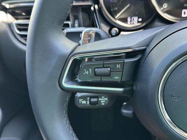 2026 Porsche Macan - Photo 23