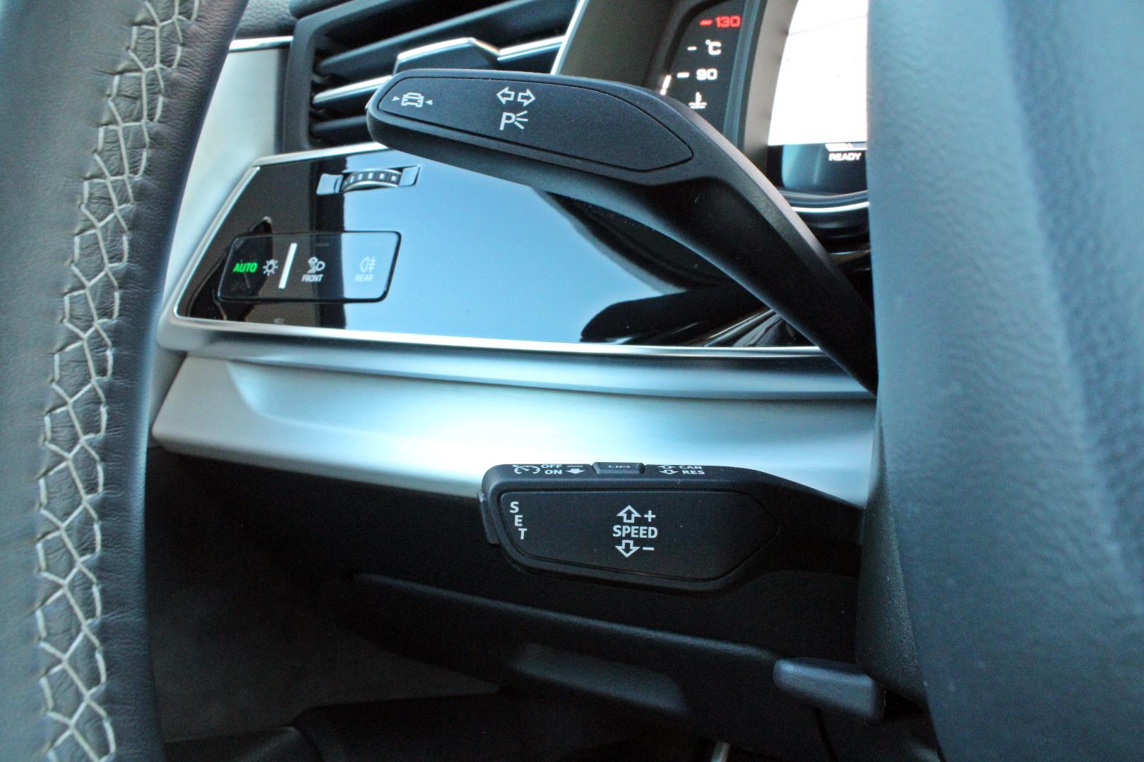 Image about Audi SQ7 TFSI quattro tiptronic
