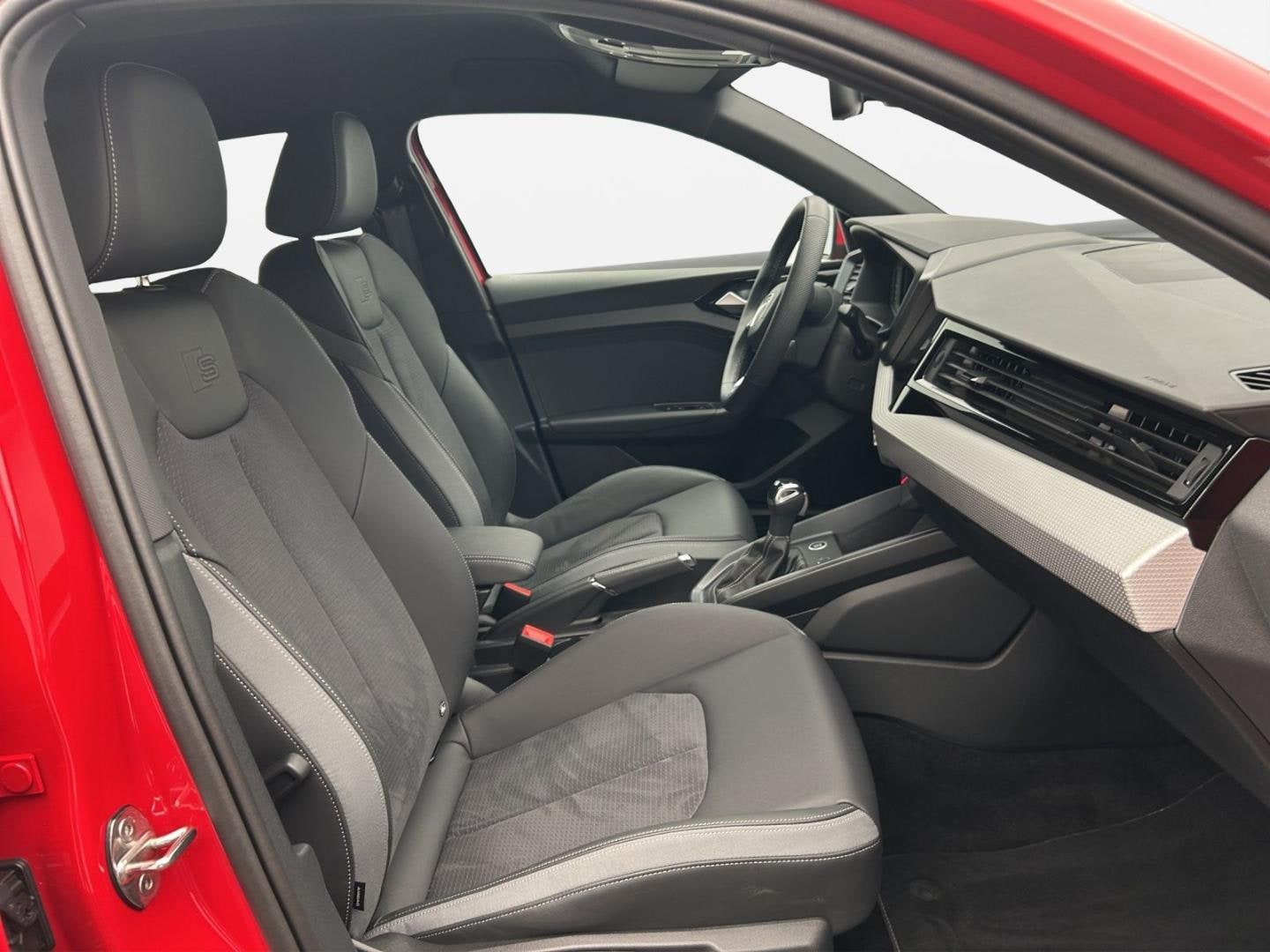 Bild über Audi A1 allstreet 35 TFSI S tronic - für weitere Informationen kontaktieren Sie den Audi Partner