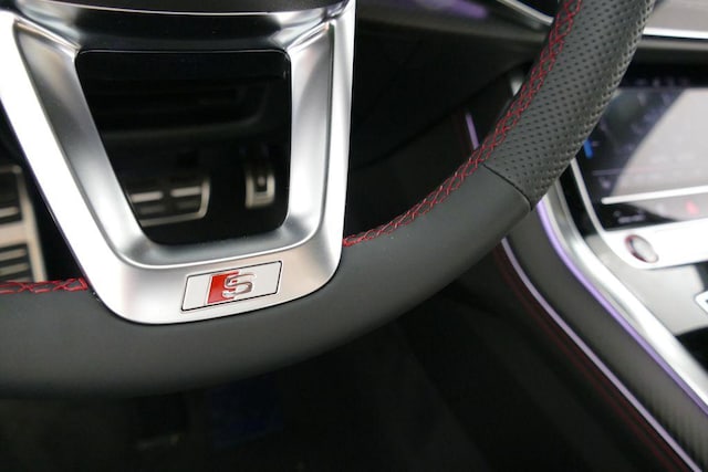 2026 Audi SQ8 Prestige - Photo 17