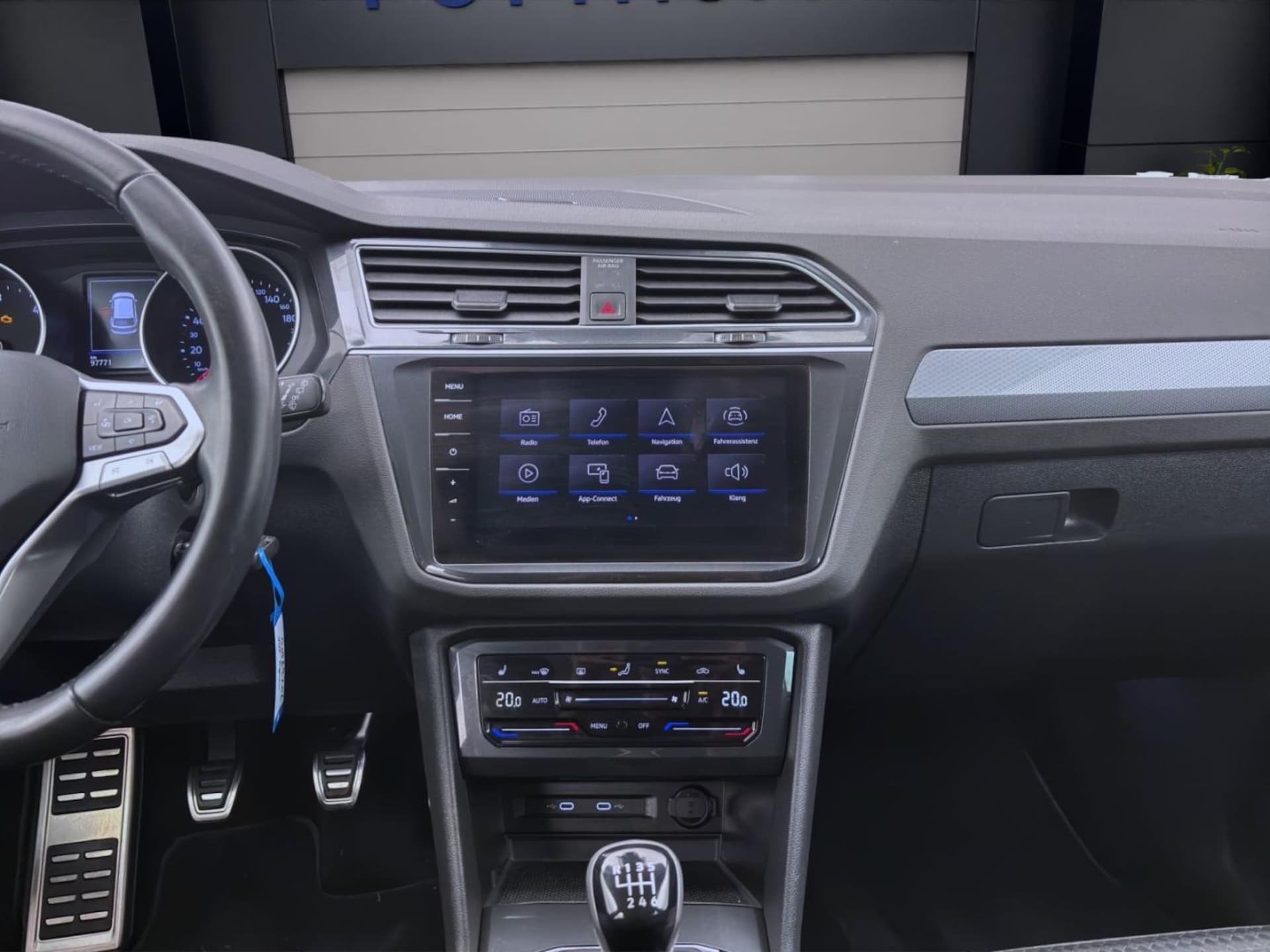 Volkswagen Tiguan Active