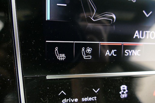 2026 Audi SQ8 Prestige - Photo 19