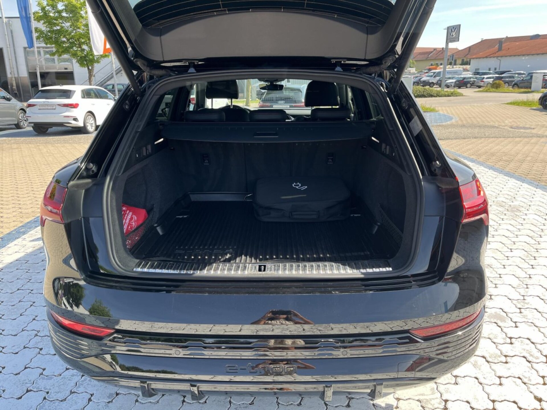 Audi Q8 e-tron S line