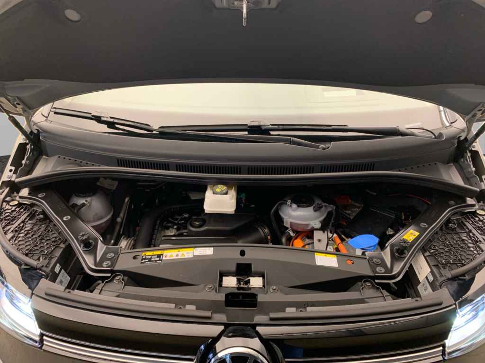 Volkswagen Multivan Langversion – Bild 16