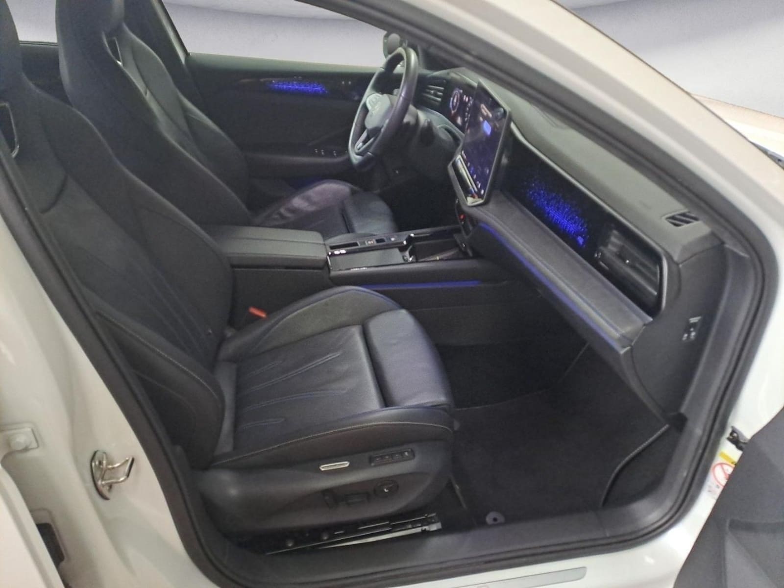 Volkswagen Passat – Bild 13