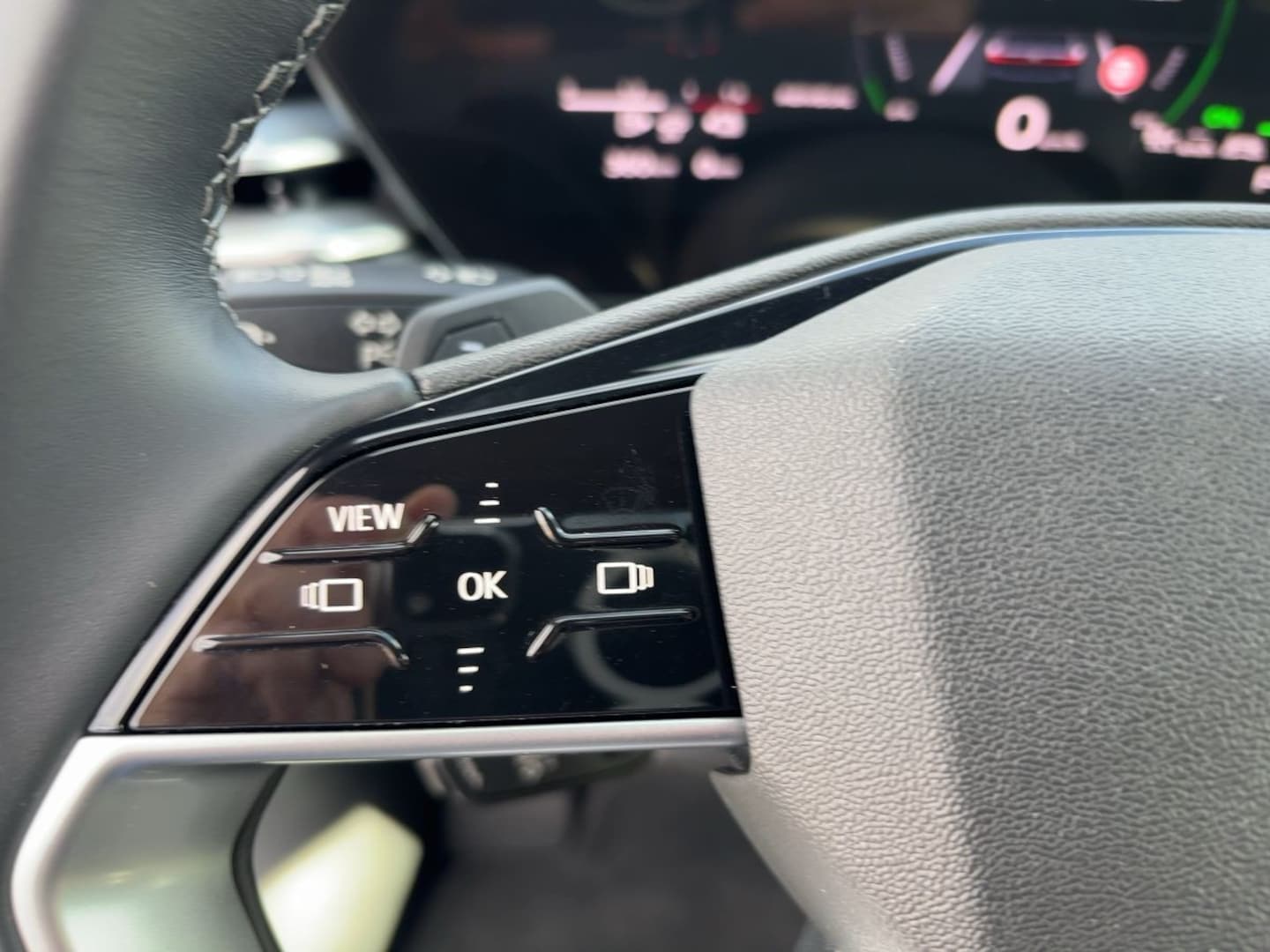 Bild über Audi A5 Avant e-hybrid e-hybrid quattro 220 kW S tronic - für weitere Informationen kontaktieren Sie den Audi Partner