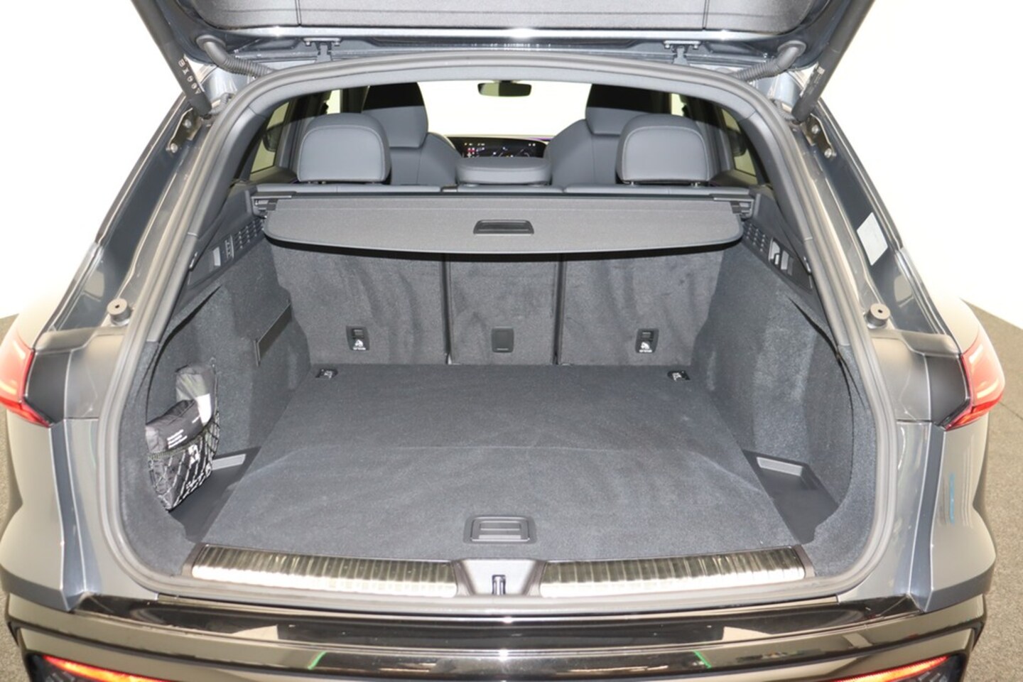 Bild über Audi Q5 SUV TDI quattro 150 kW S tronic - für weitere Informationen kontaktieren Sie den Audi Partner