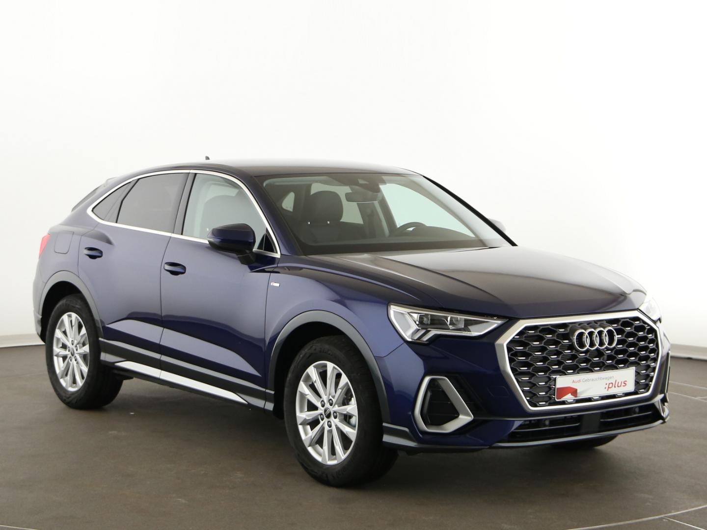 Bild über Audi Q3 Sportback S line 35 TFSI S tronic - für weitere Informationen kontaktieren Sie den Audi Partner
