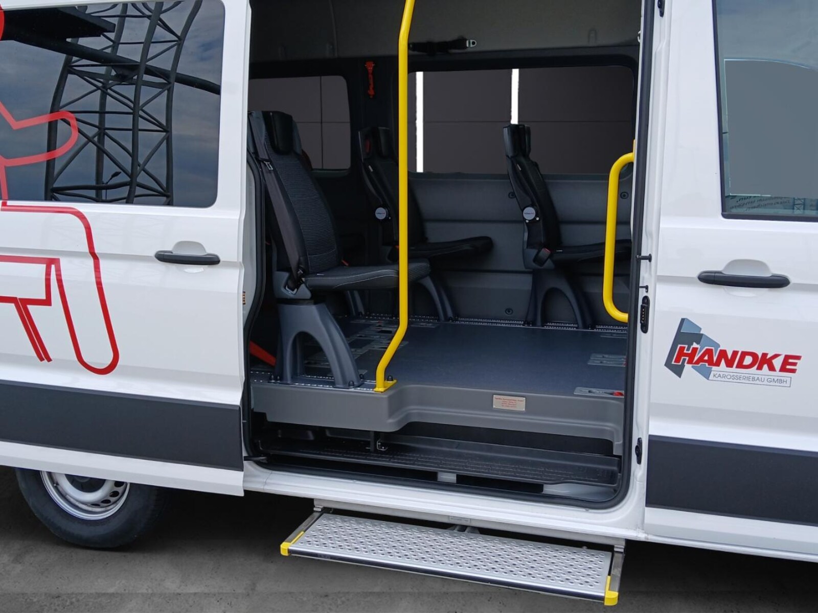 Volkswagen Crafter Kasten mittlerer Radstand – Bild 11