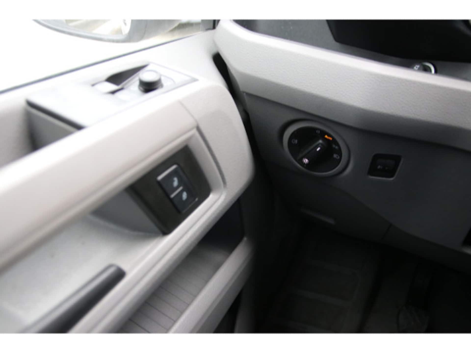 Volkswagen Crafter Kasten mittlerer Radstand