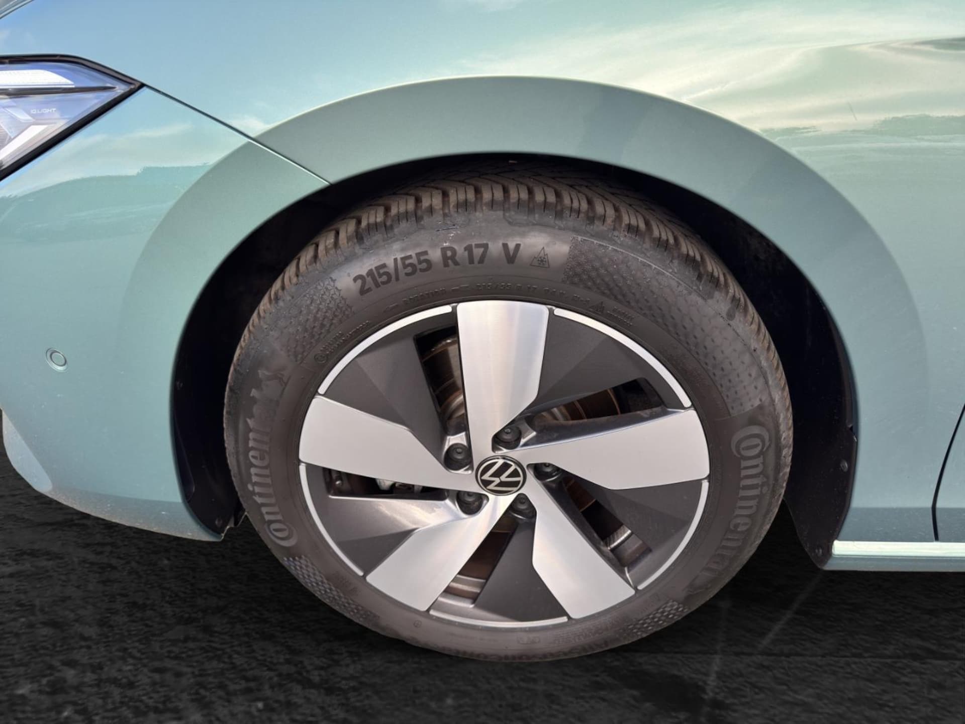 Volkswagen Passat Elegance