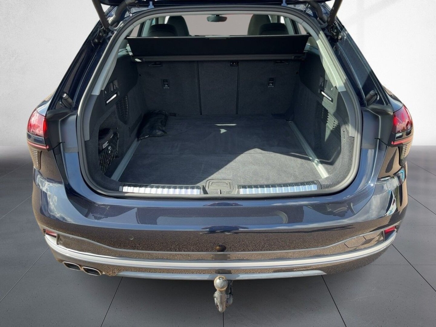 Bild über Audi A6 Avant TDI quattro 150 kW S tronic - für weitere Informationen kontaktieren Sie den Audi Partner