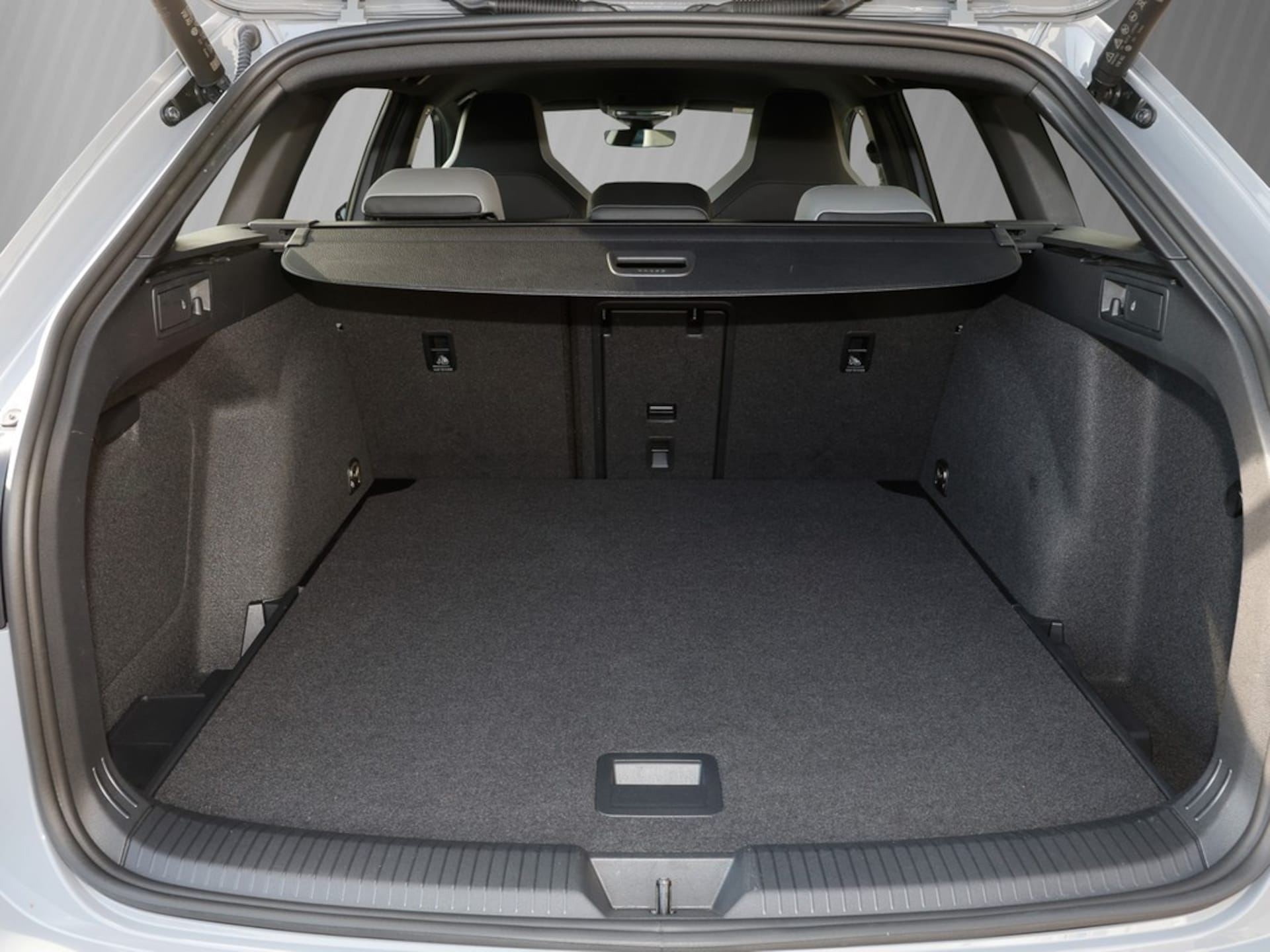 Volkswagen Golf Variant R-Line