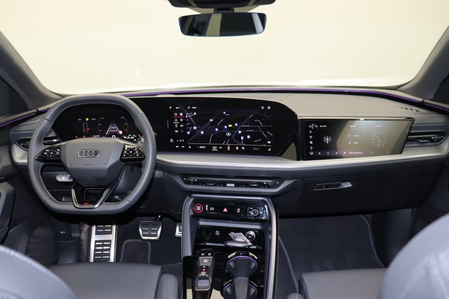Bild über Audi Q5 SUV TDI quattro 150 kW S tronic - für weitere Informationen kontaktieren Sie den Audi Partner