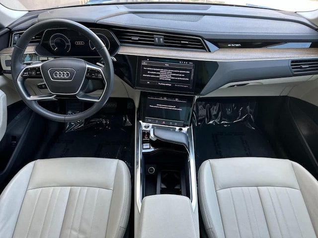 2024 Audi Q8 e-tron