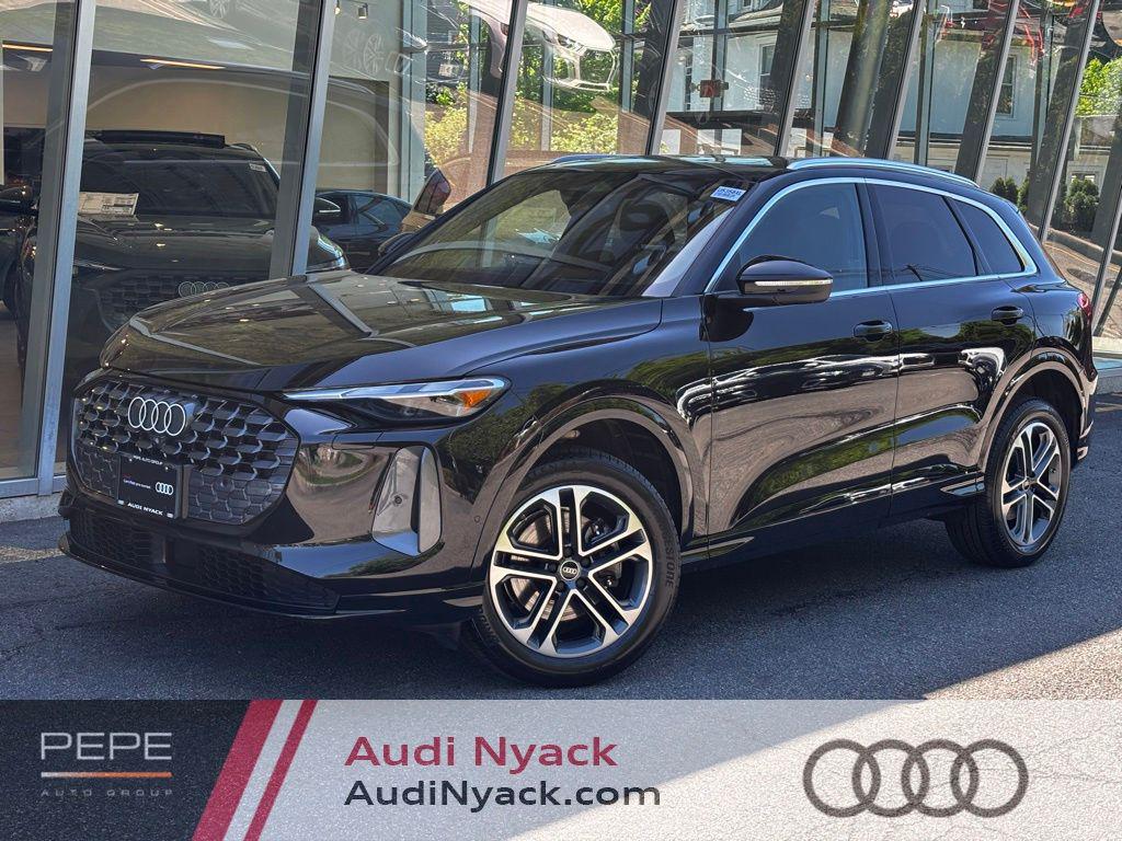 2025 Audi Q5 40 Premium's photo