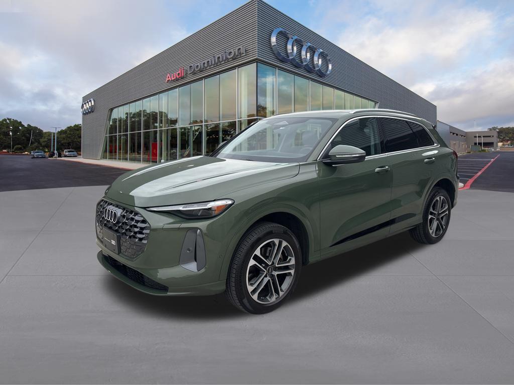 2025 Audi Q5 Premium Plus quattro's photo