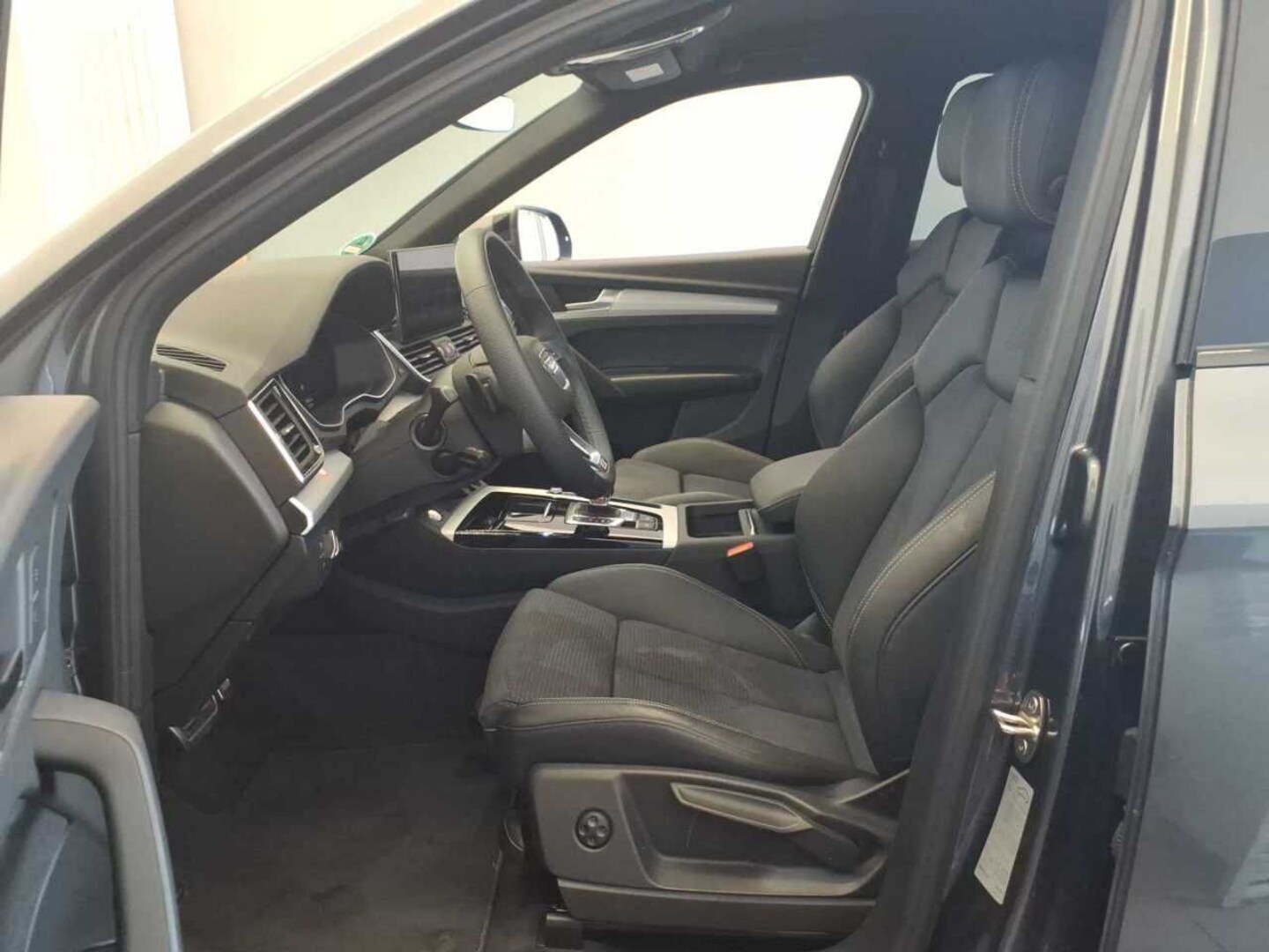 Bild über Audi Q5 Sportback 40 TDI quattro S tronic - für weitere Informationen kontaktieren Sie den Audi Partner