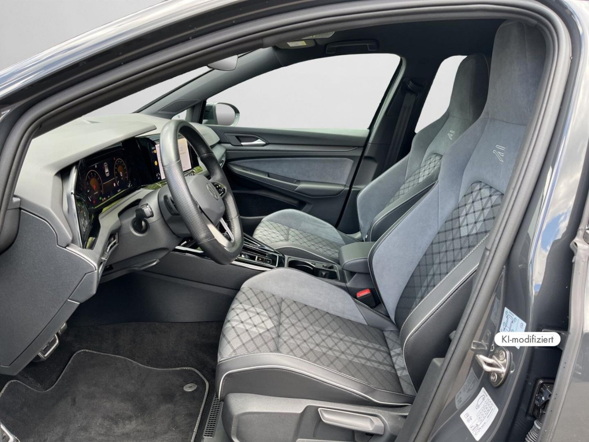 Volkswagen Golf R-Line