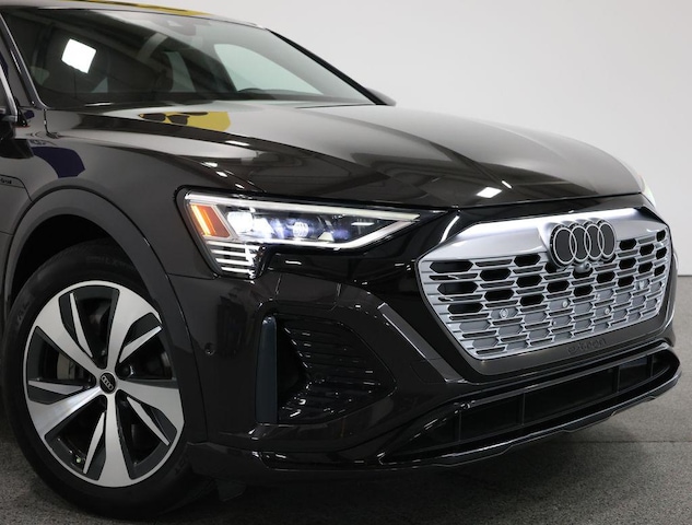 2024 Audi Q8 Sportback e-tron