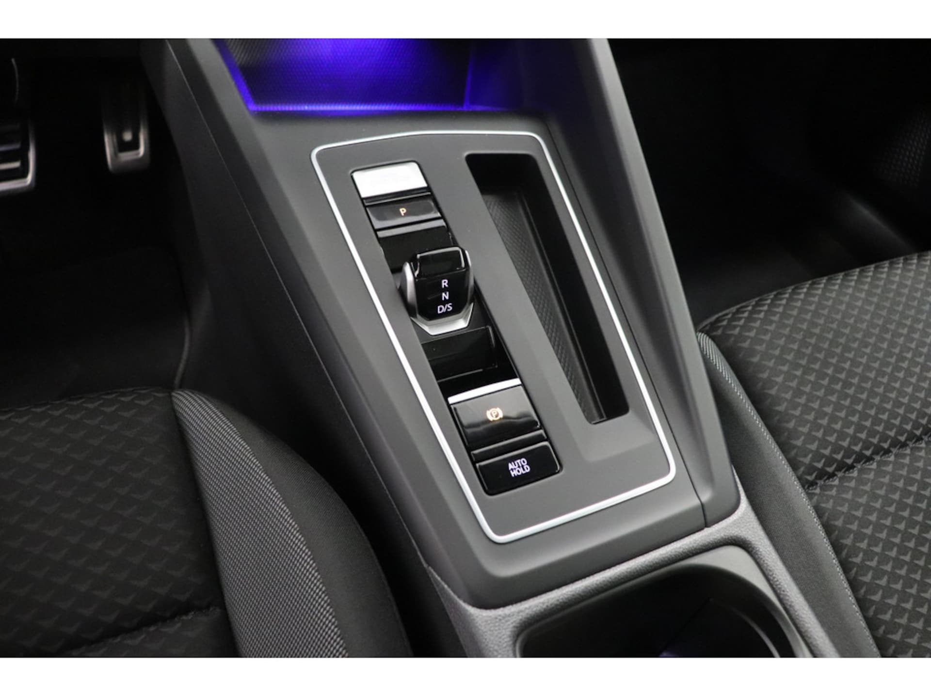 Volkswagen Golf Active
