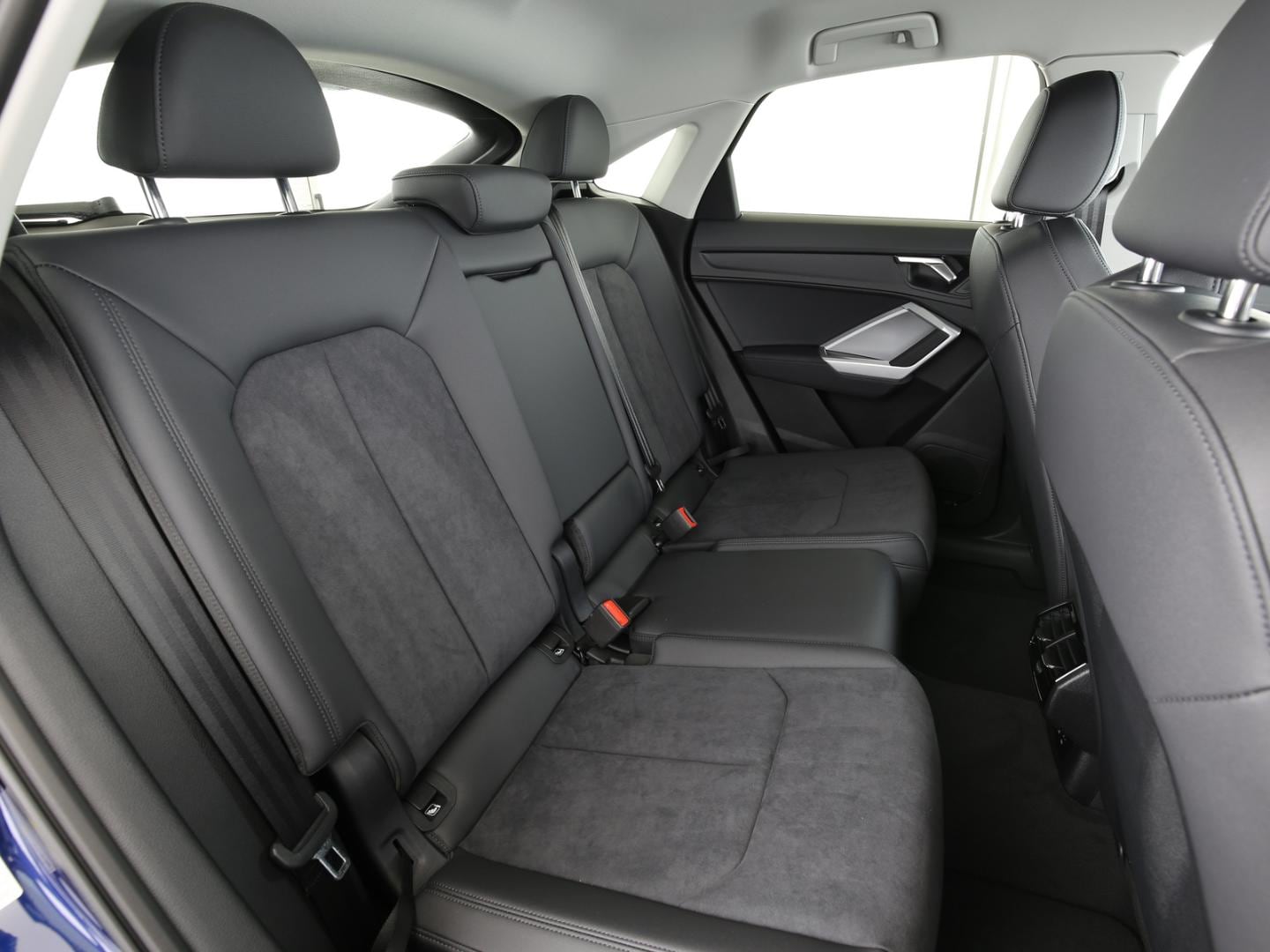 Bild über Audi Q3 Sportback S line 35 TFSI S tronic - für weitere Informationen kontaktieren Sie den Audi Partner