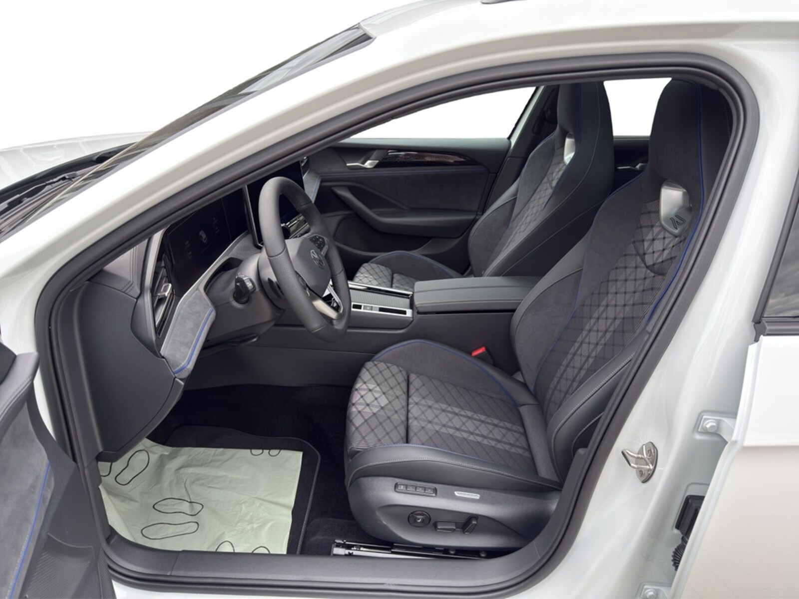 Volkswagen Passat – Bild 12