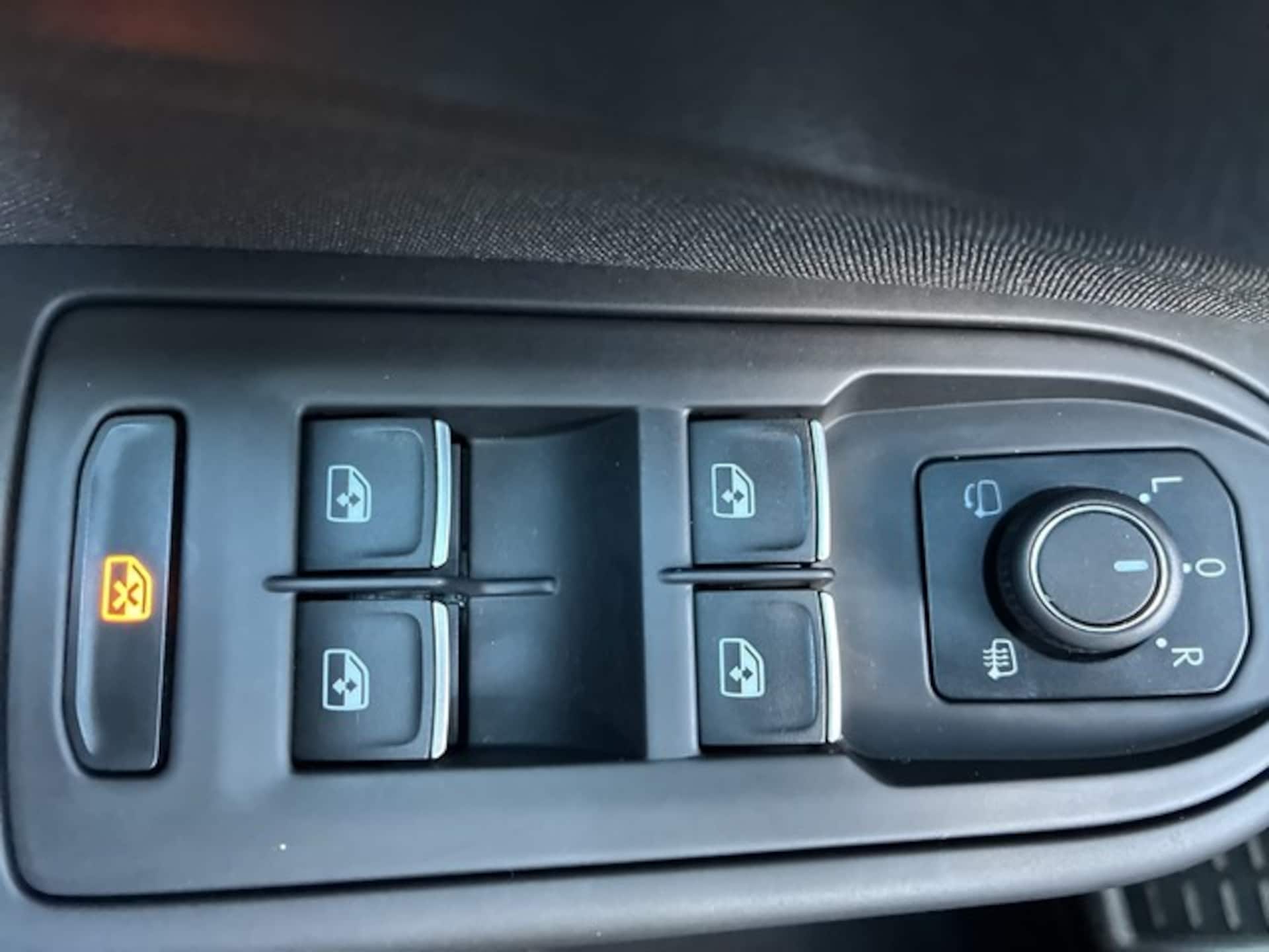Volkswagen Golf Active